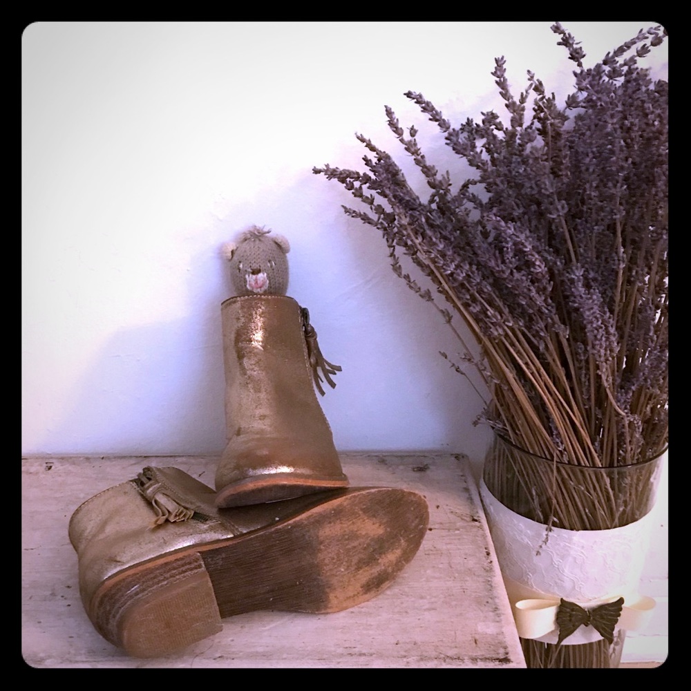 Tucker & Tate Girls Gold Booties Size 2